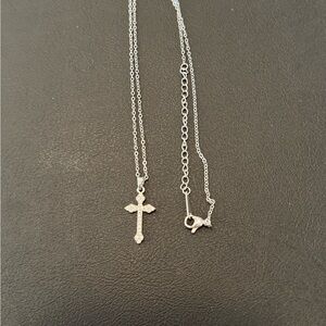 Elegant Stainless Steel Silver Necklace with Cross Pendant